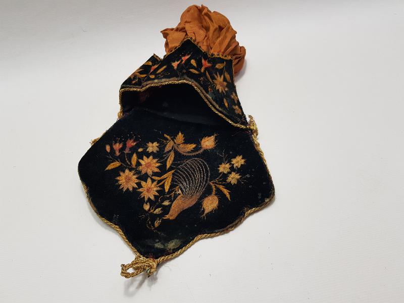 OSMANLI DÖNEMİ RUM İŞİ EL İŞLEME KADİFE KAŞIKLIK 