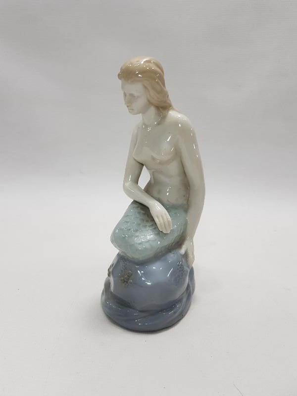 PORSELEN DENİZKIZI BİBLO 