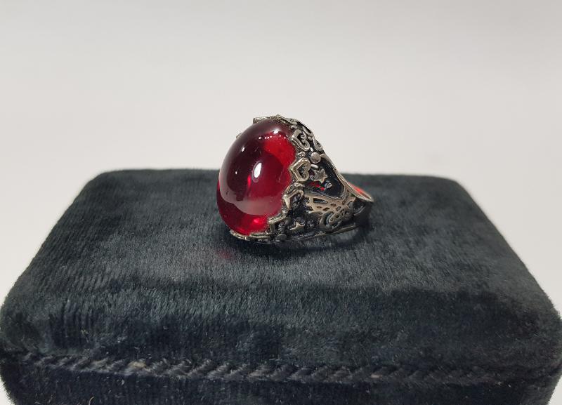 YAKUT TAŞLI GÜMÜŞ ERKEK YÜZÜĞÜ 