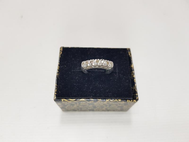 YEDİTAŞ PIRLANTA YÜZÜK