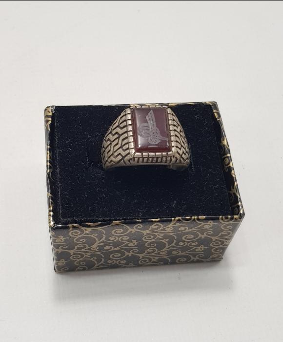 TUĞRALI AKİK TAŞLI GÜMÜŞ ERKEK YÜZÜK 