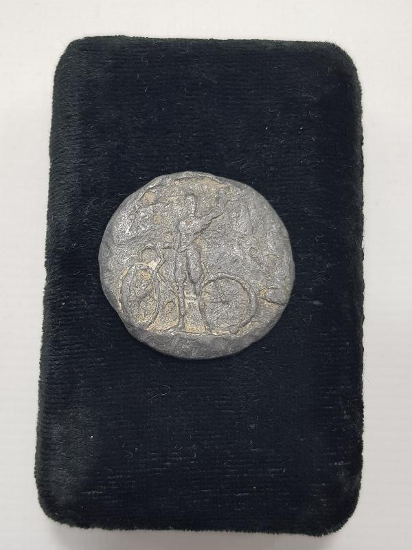 OSMANLI DÖNEMİ BİSİKLET TEMALI KURŞUN MADALYON 