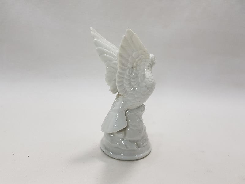 PORSELEN GÜVERCİN BİBLOSU 