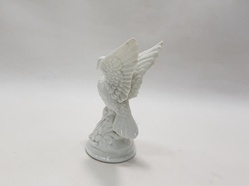 PORSELEN GÜVERCİN BİBLOSU 