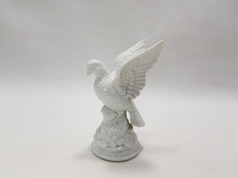 PORSELEN GÜVERCİN BİBLOSU 