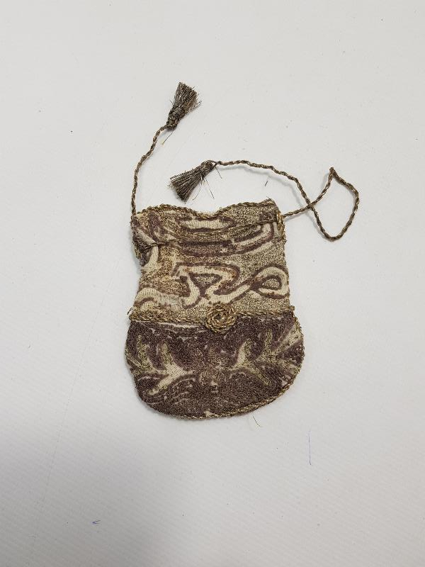 ÜZERİ OSMANLICA YAZILI PARA KESESİ 