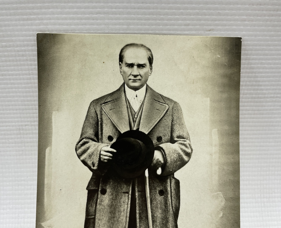 CUMHURİYET BAŞLARI ATATÜRK FOTOĞRAFI