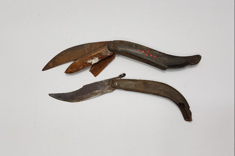 İKİ ADET ANTİKA BAĞ BIÇAĞI 