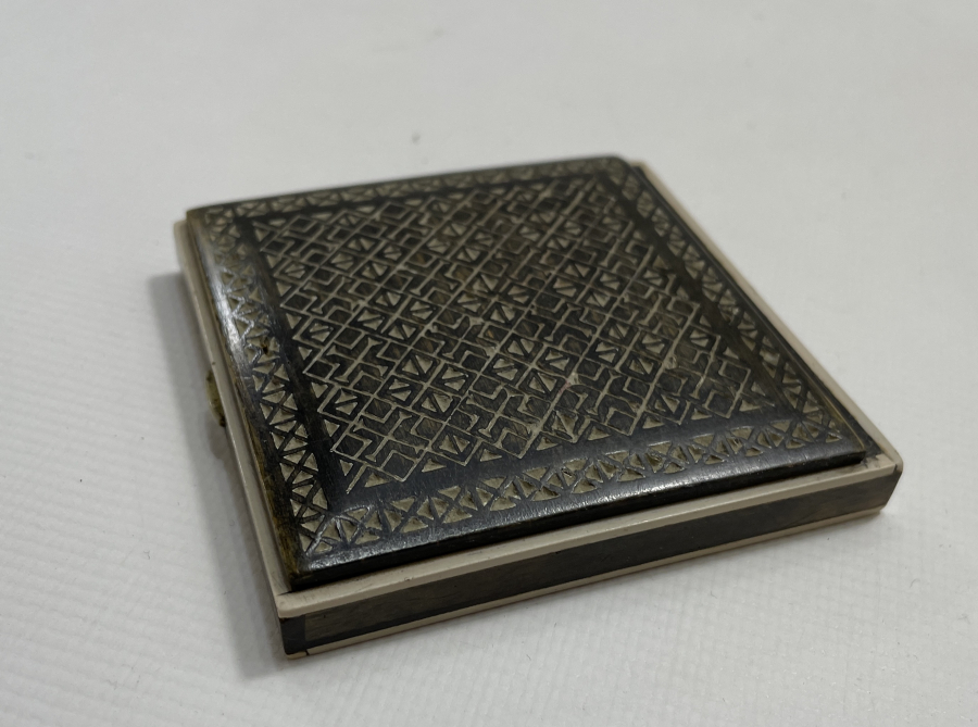 OSMANLI DÖNEMİ AHŞAPTAN MAMUL TÜTÜN TABAKASI