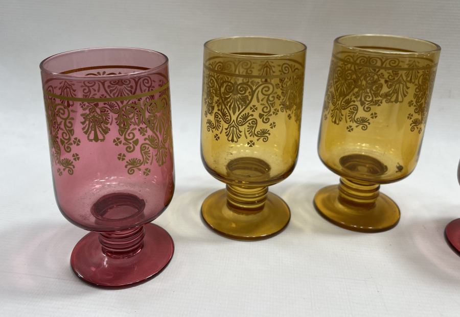 ÜZERİ ALTIN VARAKLI SU BARDAĞI TAKIMI