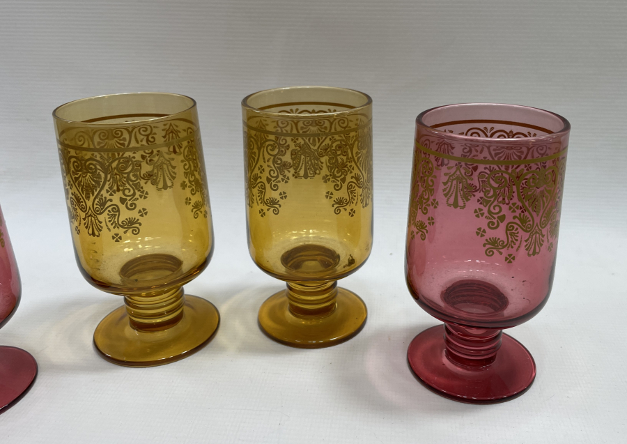 ÜZERİ ALTIN VARAKLI SU BARDAĞI TAKIMI