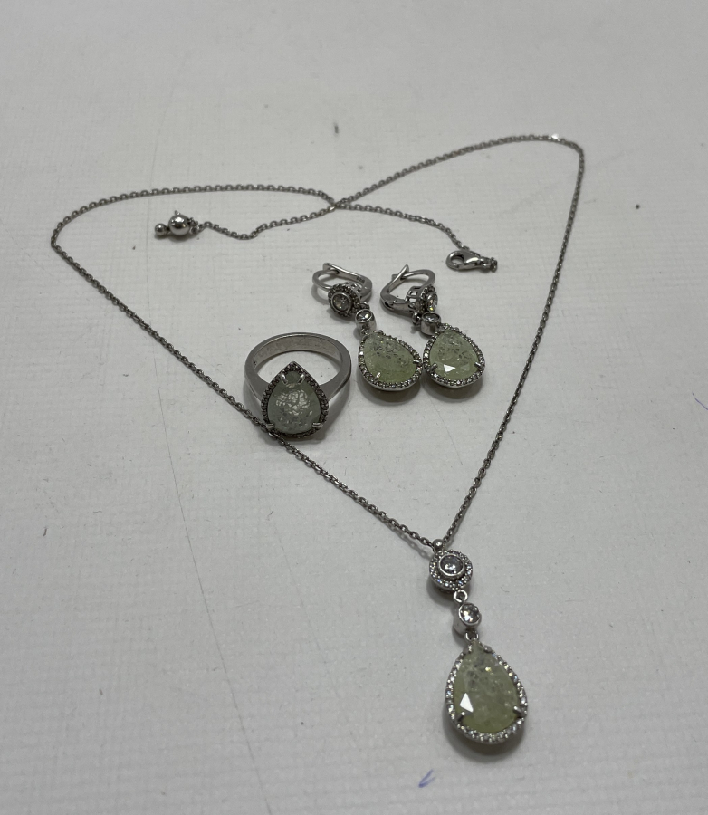 KRİSTALLİ VE DUMANLI KUVARS TAŞINDAN MAMUL ÖZEL YAPIM GÜMÜŞ SET