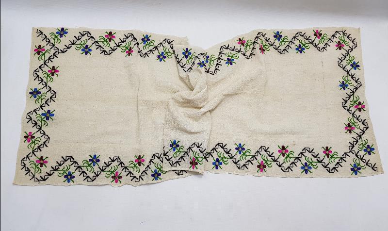 OSMANLI DÖNEMİ EL İŞLEME SEHPA ÖRTÜSÜ 