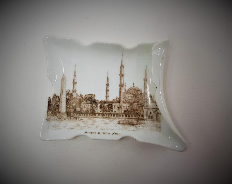 OSMANLI DÖNEMİ SULTANAHMET CAMİİ GÖRSELLİ PORSELEN KÜL TABLASI 