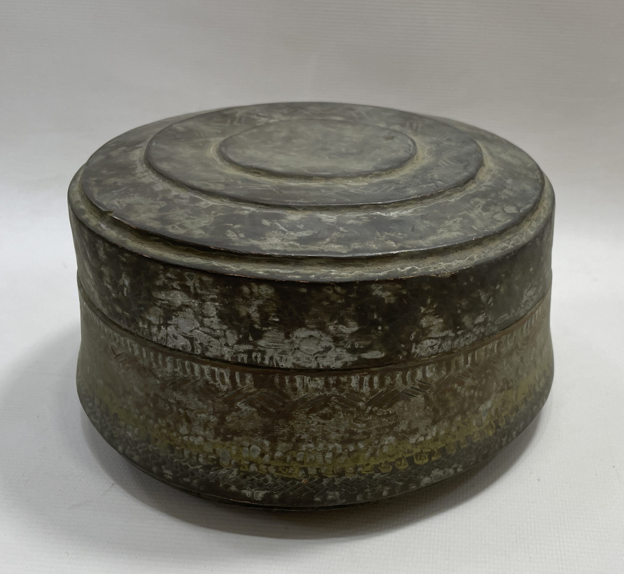 OSMANLI DÖNEMİ NADİR FORMDA KAPAKLI BAKIR PEYNİR KABI