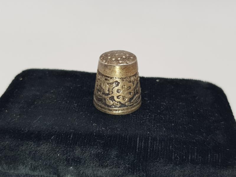 OSMANLI DÖNEMİ SAVATLI GÜMÜŞ TERZİ YÜKSÜĞÜ