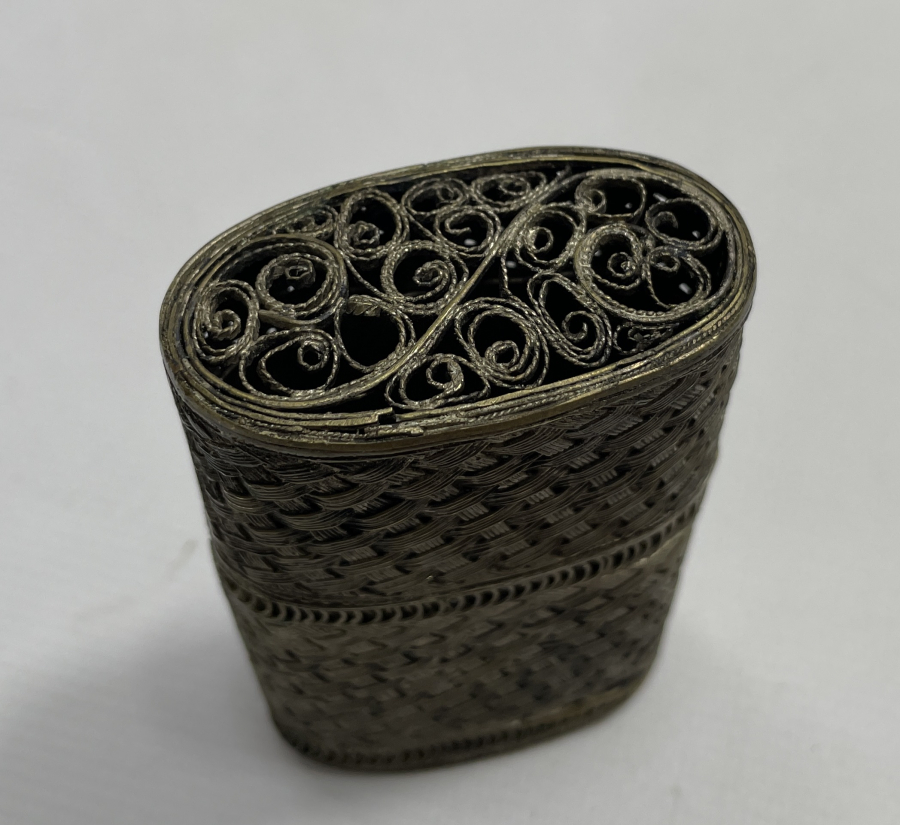 TELKARİ İŞÇİLİKLİ ANTİKA SİGARA TABAKASI