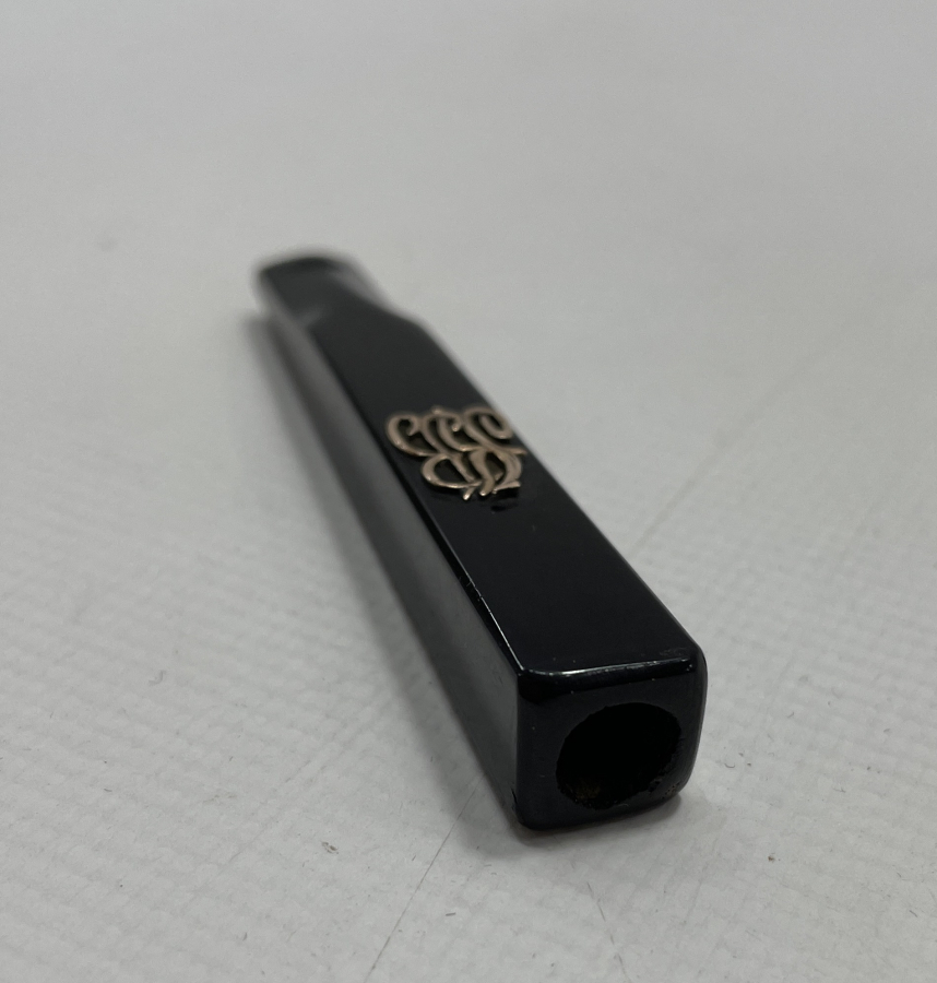 ÜZERİ ALTIN İNSİYALLİ ANTİKA SİGRA AĞIZLIĞI