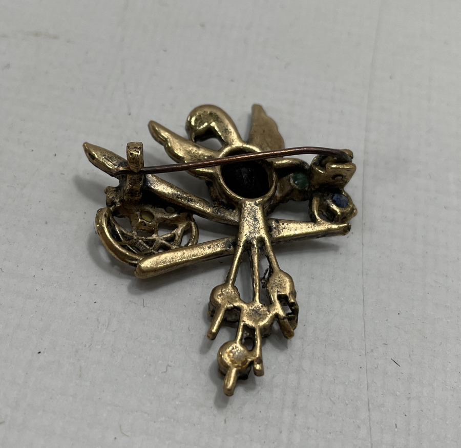 ÜZERİ KUŞ VE AY YILDIZLI ELMAS TAŞLI BROŞ