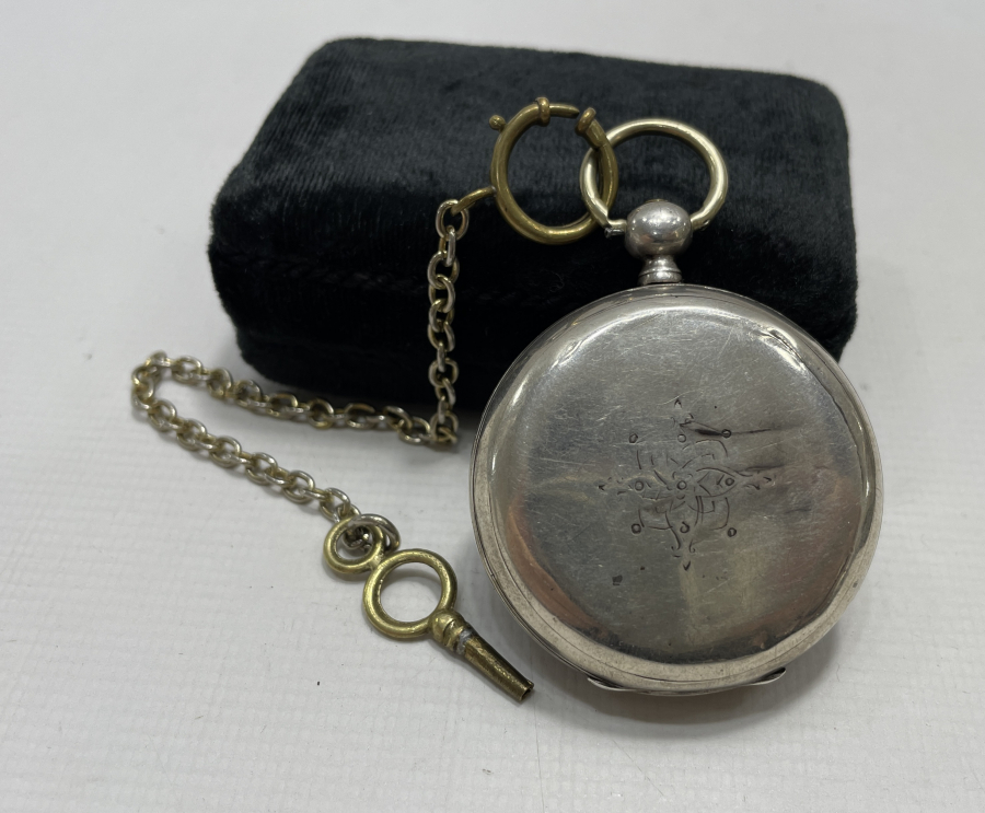 1850-1870 YILALRI ARASI ANAHTAR KURMALI RENKLİ KADRAN CEP SAATİ