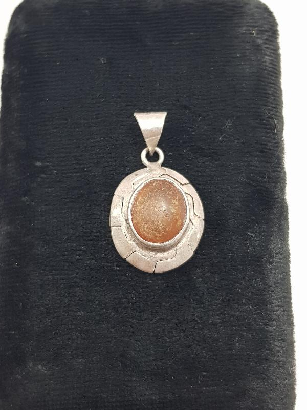 DAMLA KEHRİBARLI GÜMÜŞ KOLYE UCU 