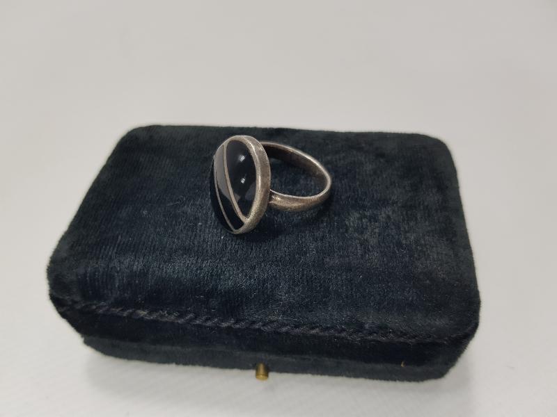 OLTU TAŞLI GÜMÜŞ YÜZÜK 