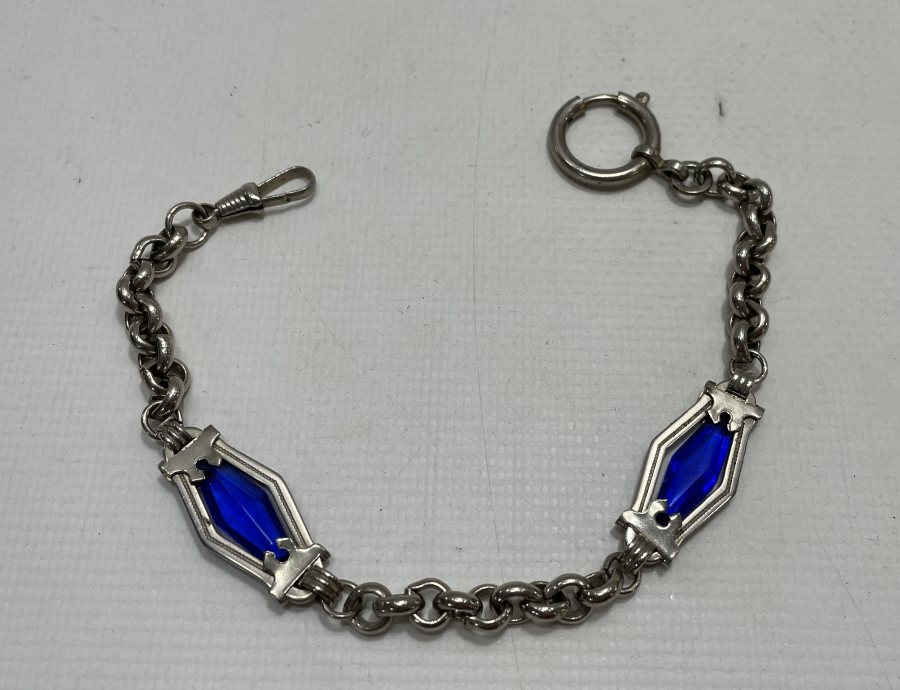 1900 BAŞLARI SAFİR TAŞLI GÜMÜŞ CEP SAATİ KÖSTEĞİ