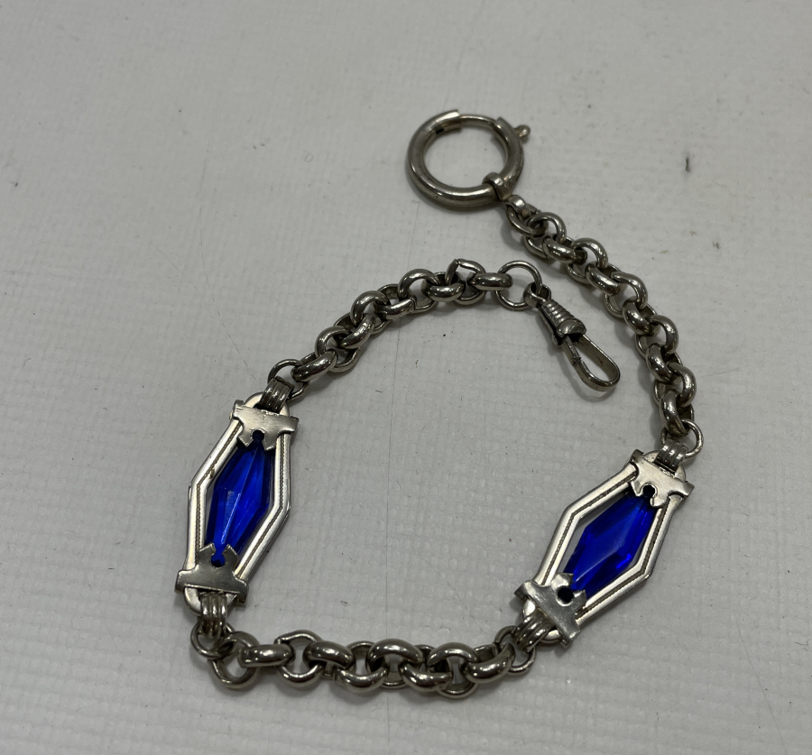 1900 BAŞLARI SAFİR TAŞLI GÜMÜŞ CEP SAATİ KÖSTEĞİ