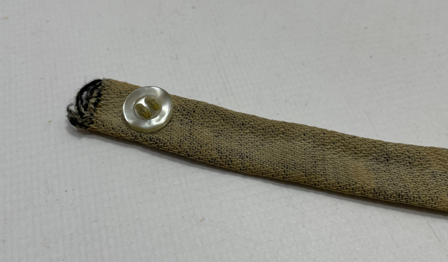 OSMANLI DÖNEMİ TELKARİ İŞÇİLİKLİ VE SEDEF DÜĞMELİ ÇOK NADİR GELİN DÖŞLÜĞÜ