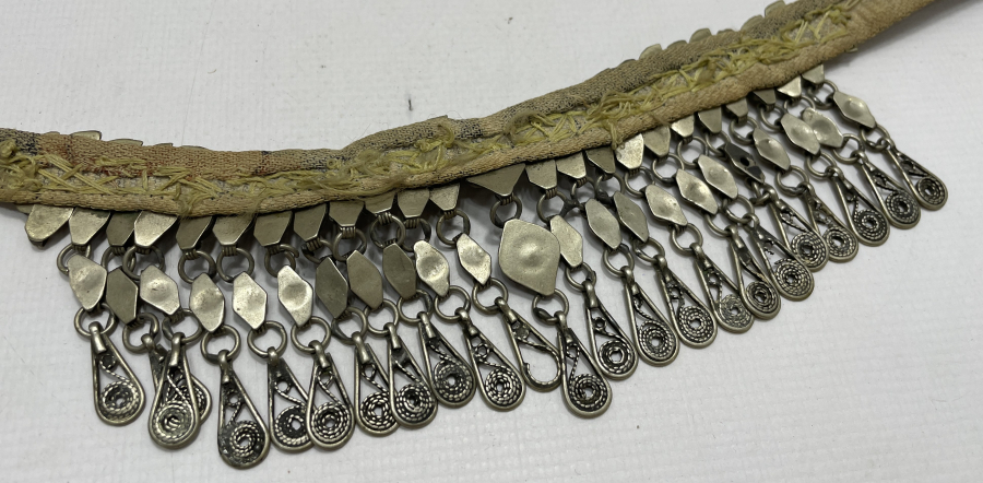 OSMANLI DÖNEMİ TELKARİ İŞÇİLİKLİ VE SEDEF DÜĞMELİ ÇOK NADİR GELİN DÖŞLÜĞÜ