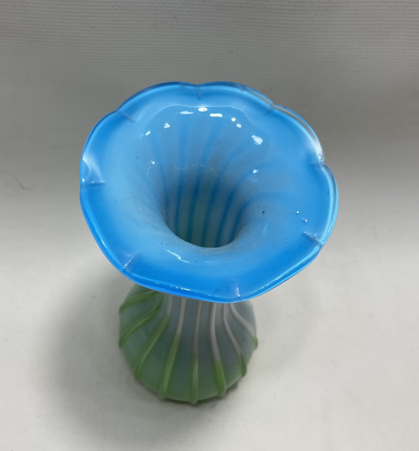 1900 BAŞLARI MURANO KOPARMA CAM VAZO