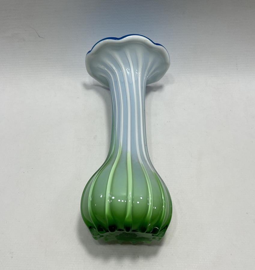 1900 BAŞLARI MURANO KOPARMA CAM VAZO