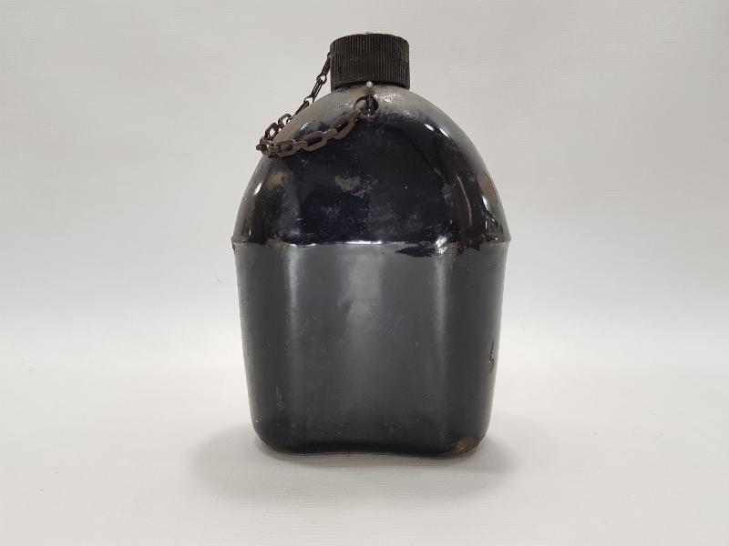 2. DÜNYA SAVAŞI DÖNEMİ 1942 TARİHLİ EMAYE ASKER MATARASI 