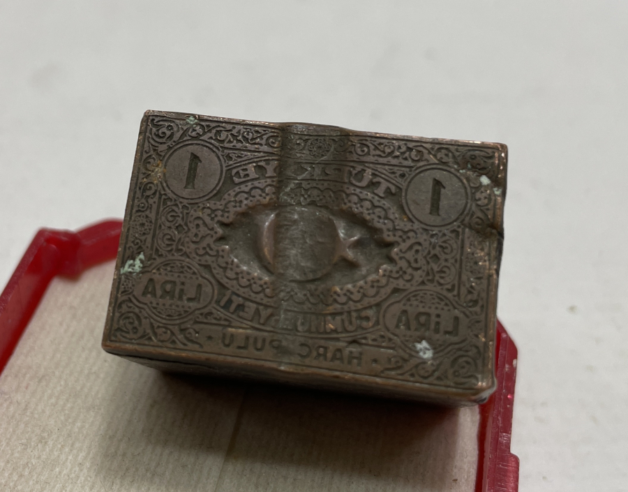 CUMHURİYET BAŞLARI ÇOK NADİR METAL POSTA PULU KALIBI