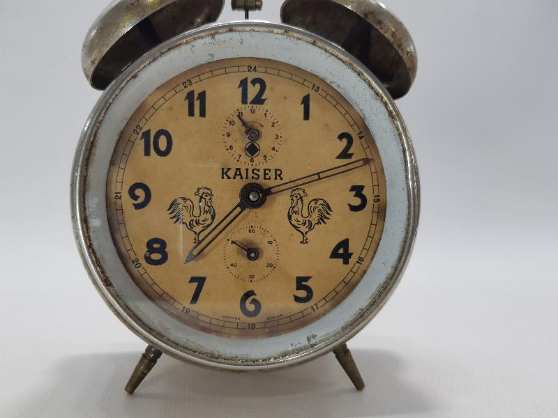 KAISER MARKA HOROZLU MASA SAATİ 