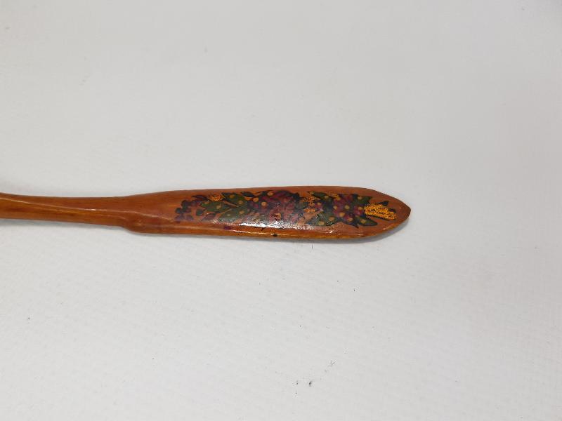 KÖK BOYALI VE OSMANLICA YAZILI TAHTA KAŞIK 