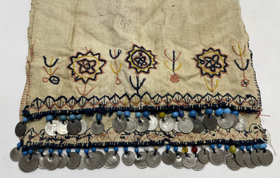OSMANLI DÖNEMİ ÜZERİ OSMANLI PARALARIYLA SÜSLÜ ÖNLÜK - FUTA - YAĞLIK