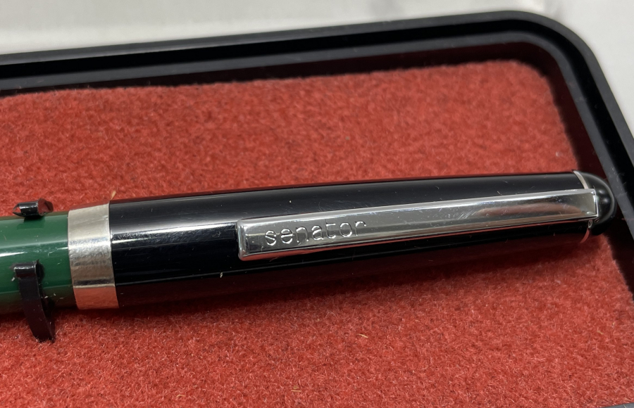 SENATOR MARKA KUTUSUNDA ANTİKA DOLMA KALEM