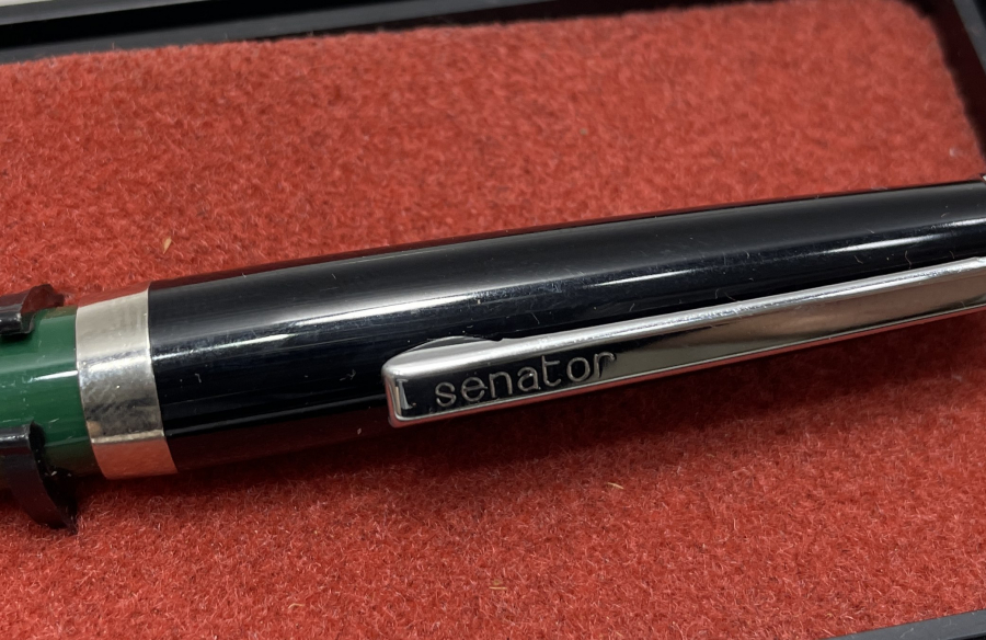 SENATOR MARKA KUTUSUNDA ANTİKA DOLMA KALEM