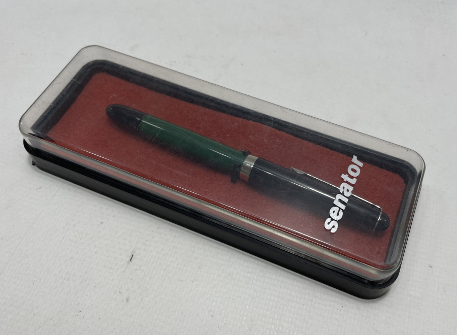 SENATOR MARKA KUTUSUNDA ANTİKA DOLMA KALEM