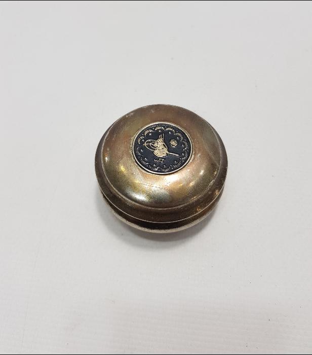 TUĞRALI ENFİYE KUTUSU 