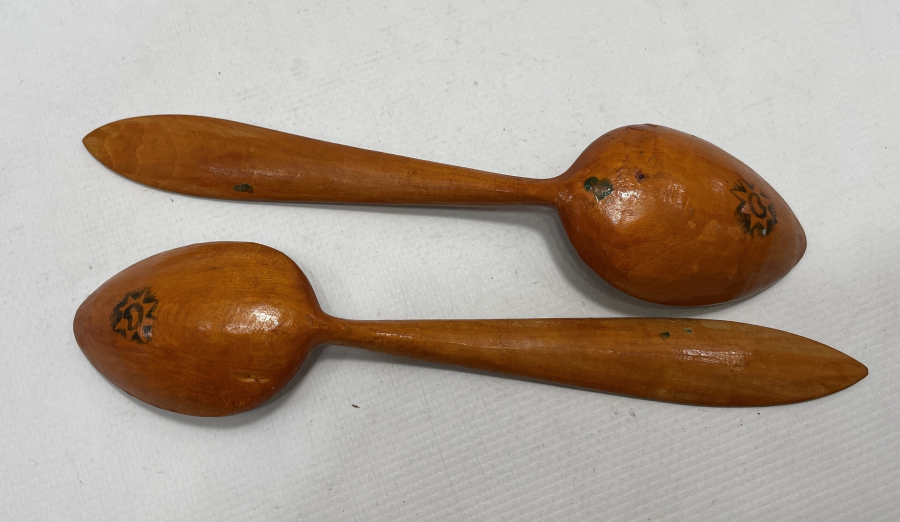 ÜZERİ OSMANLI DEVLET ARMALI ÇİFT TAHTA KAŞIK