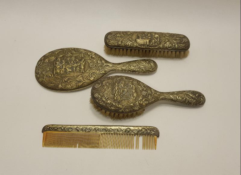 1920'LERDEN ÜZERİ KABARTMA İŞÇİLİKLİ BAKIM SETİ 