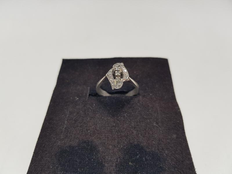 ANTİKA PIRLANTA YÜZÜK