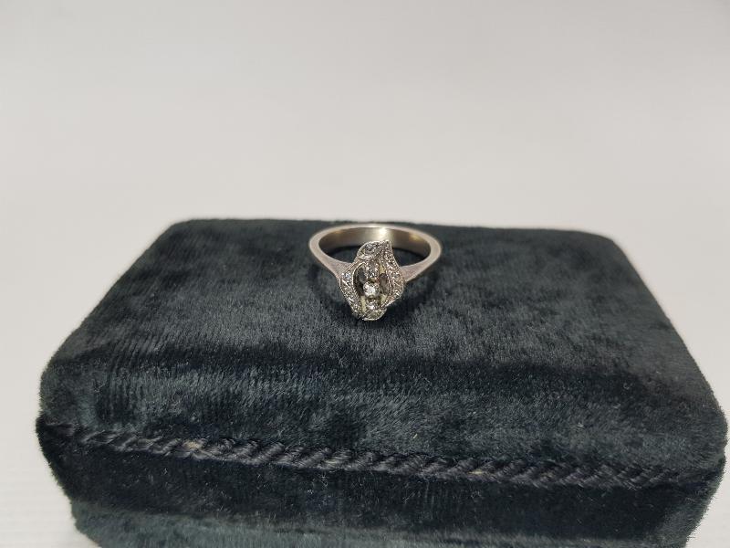 ANTİKA PIRLANTA YÜZÜK