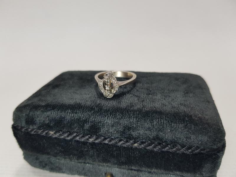 ANTİKA PIRLANTA YÜZÜK