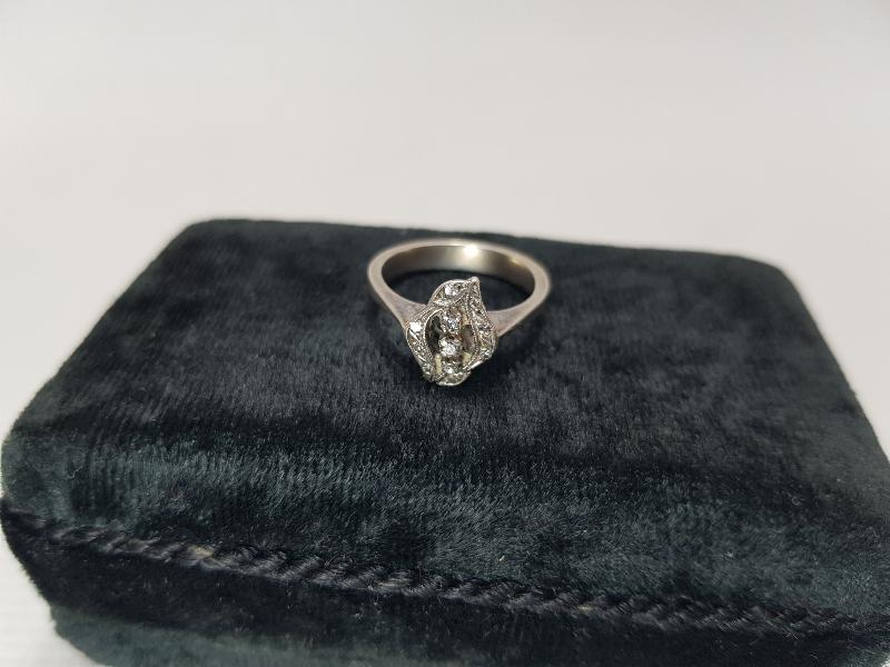 ANTİKA PIRLANTA YÜZÜK