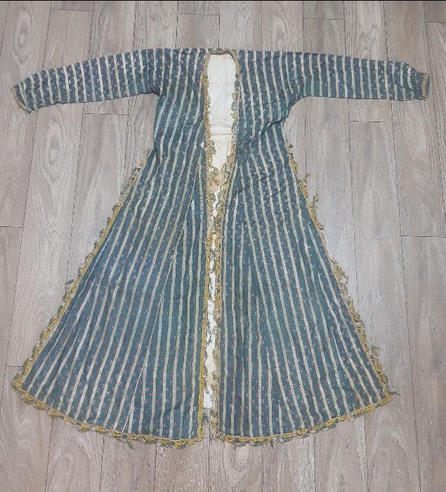 OSMANLI DÖNEMİ İPEK ÜÇ ETEK ELBİSE 