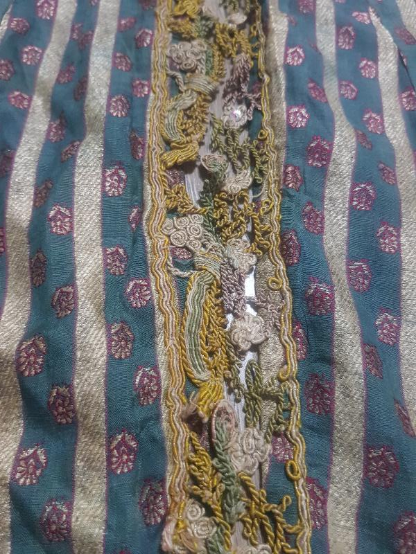 OSMANLI DÖNEMİ İPEK ÜÇ ETEK ELBİSE 