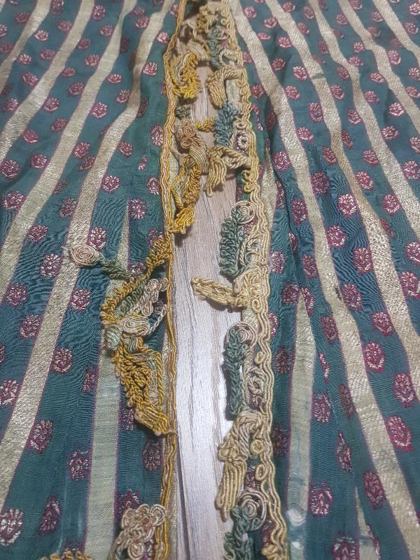 OSMANLI DÖNEMİ İPEK ÜÇ ETEK ELBİSE 